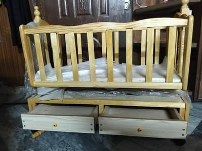 baby swing wood new condition