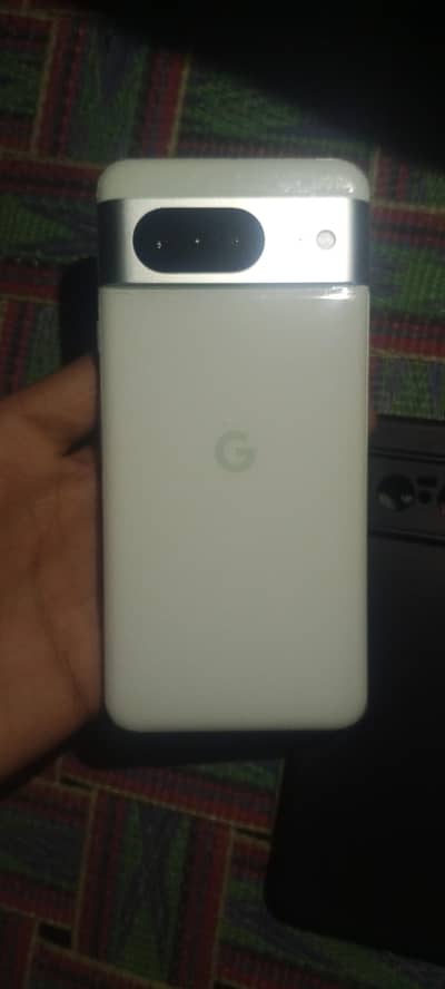 Google Pixel 8