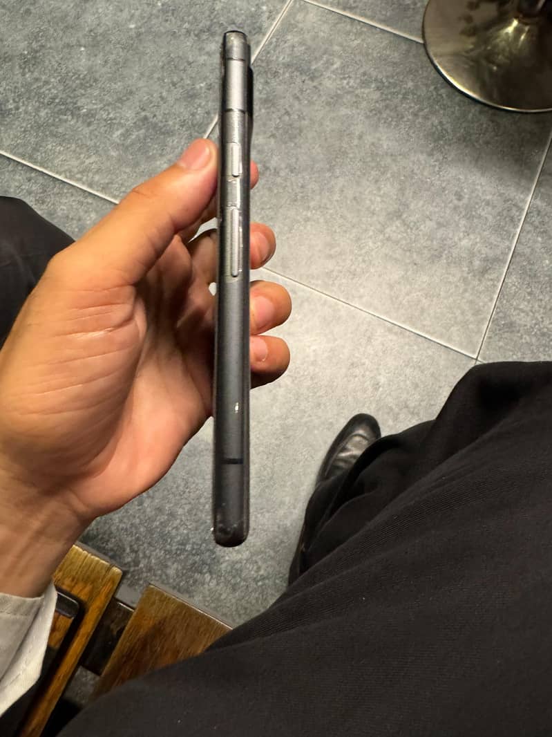 Google Pixel 7a 4