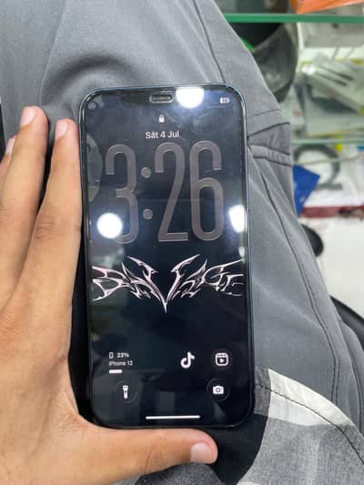Apple iPhone 12