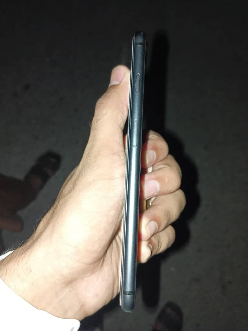 iPhone 8 Plus 3
