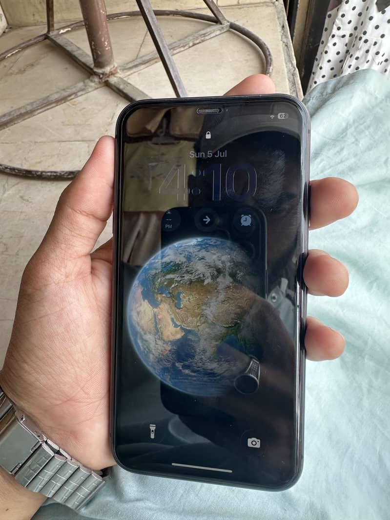Apple iPhone 11 1