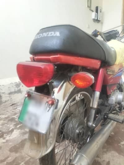 CD 70 2009 model