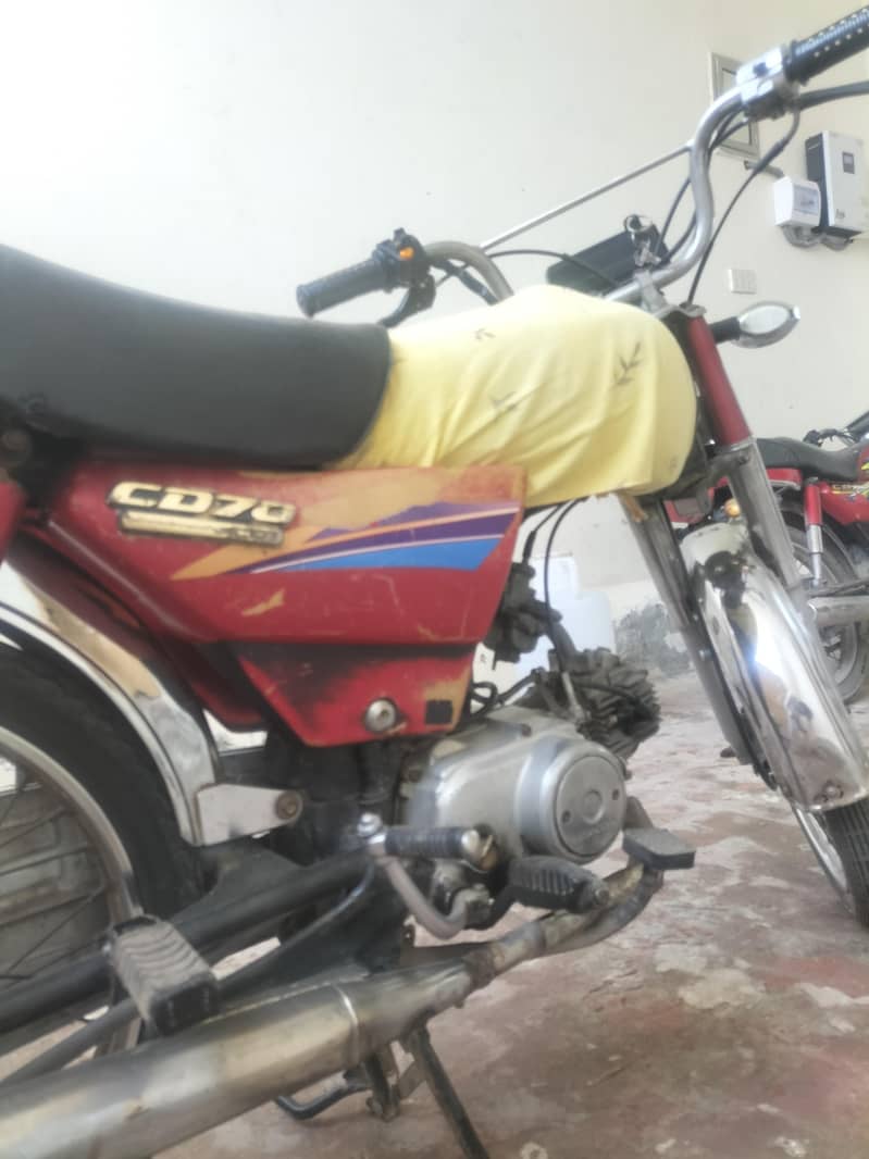 CD 70 2009 model 1