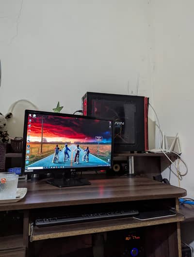 Core i7-7700K Gaming PC | RX 590 8GB | 16GB RAM | SSD