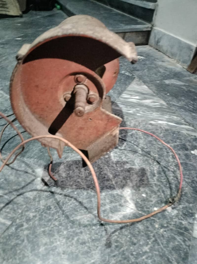 Cutter Grinder Machine 1