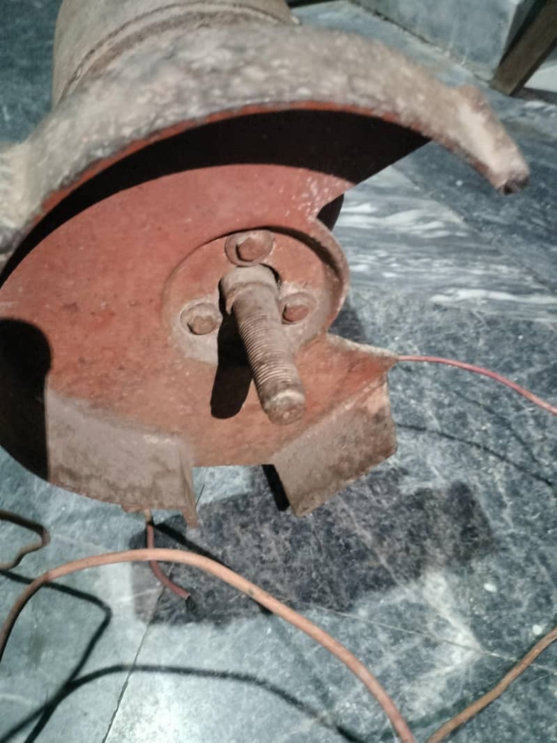 Cutter Grinder Machine 4