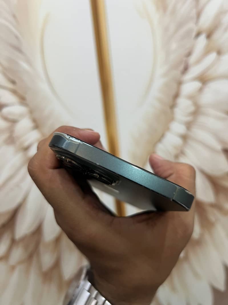 IPHONE 13 pro max 4
