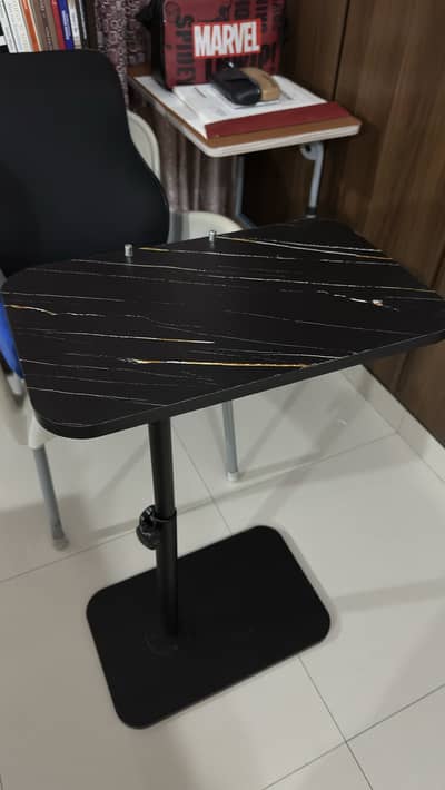 Laptop / Coffee Sofa Bedside Table 90* tilt, 360* swivel