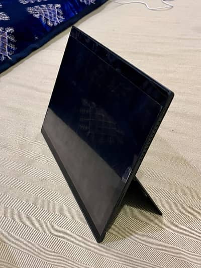Gen | 8GB RAM | 256GB SSD | Touch Screen with Detachable Keyboard