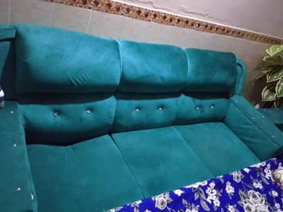 Sofa Set Sell Urgent Contact Karo jis ko Chaiya 03713000969