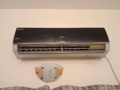 1.5 Ton Gree Inverter AC