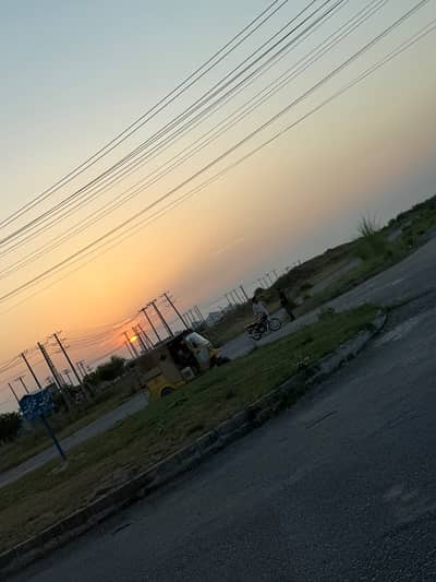 Plot number 38. Street Main Service Road 150 feet. Level Size 30*60. CDA Tronsfer Possition Available D -12500000