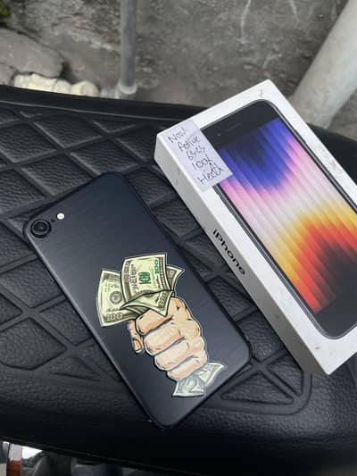 Apple iPhone SE 3(3rd generation)