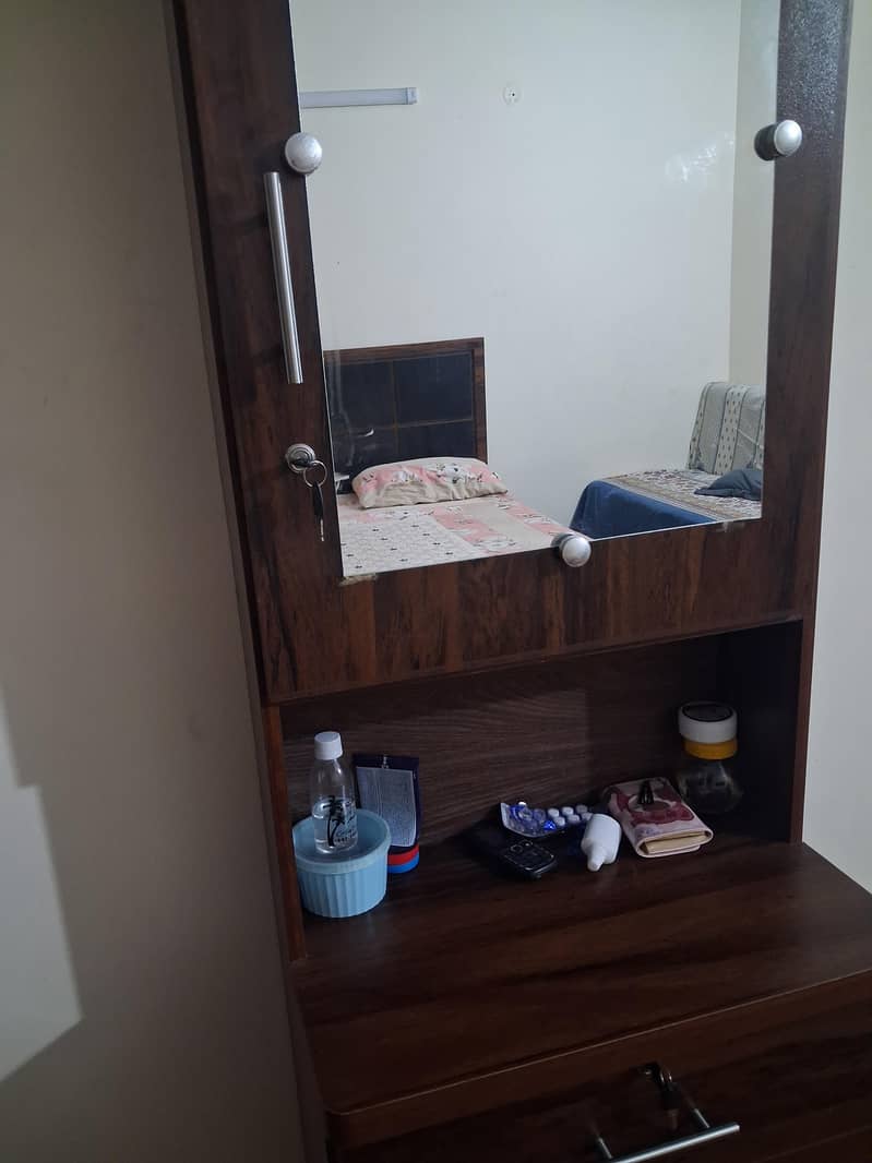 bedroom. set 2