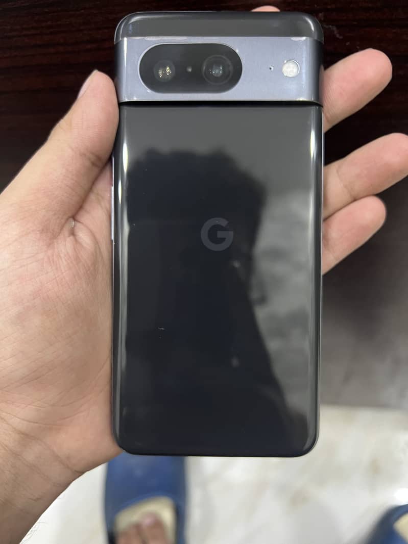 Google Pixel 8 4