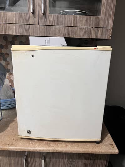 Mini fridge