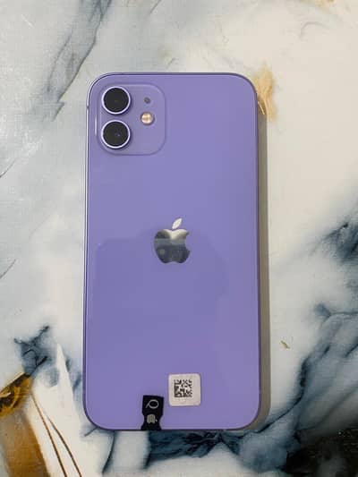 Apple iPhone 12