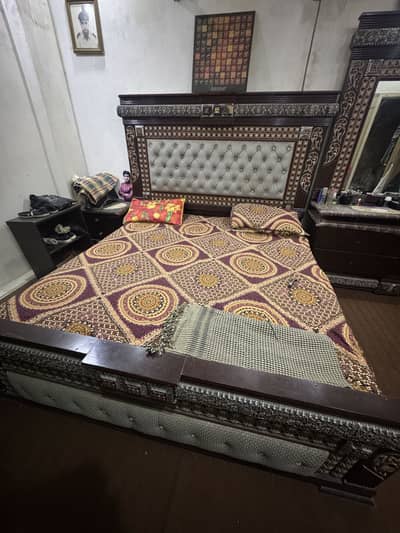 DECO Bed Set with Dressing and 2 Side Table