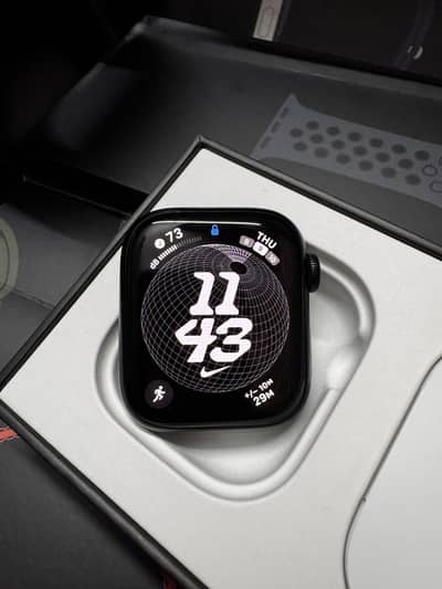 Apple Watch Series 7 NIKE EDITION
