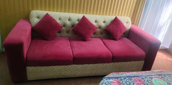 Home Used Sofa 2 piece of 3 Seater and Two piece of 1 Seats