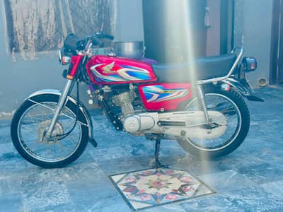 Honda 125 Motorcycle
