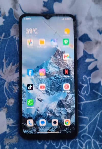 Redmi A10 Rs. 14000