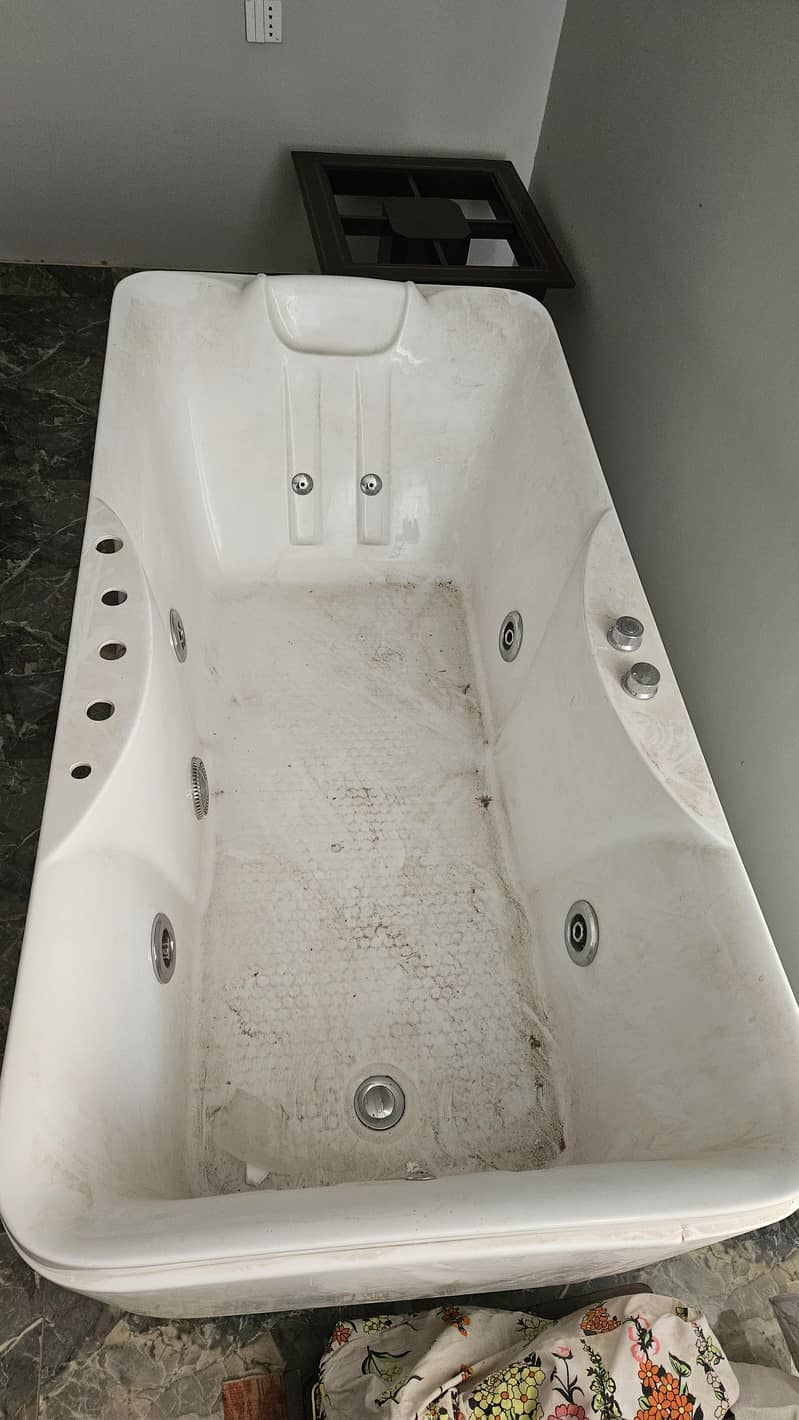 Jacuzzi 0