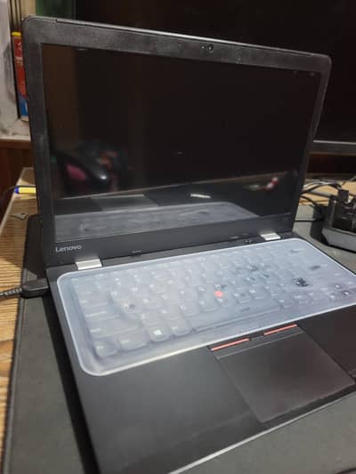 think pad 13  8gb ram 128gb ssd i5 6th gen perfect condition