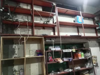 6 big racks in good condition iron racks