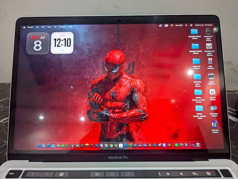 MacBook Pro 1
