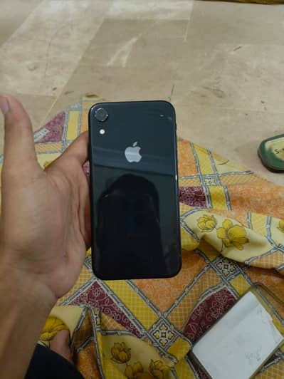 Apple iPhone XR