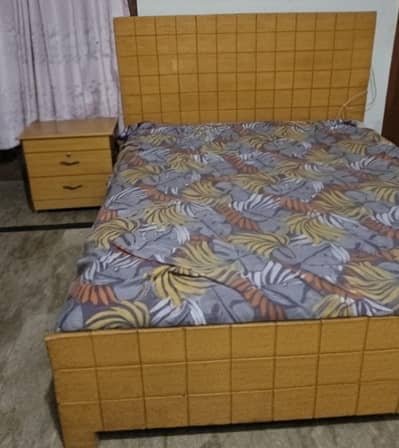 Bed set with old mattress for sale
