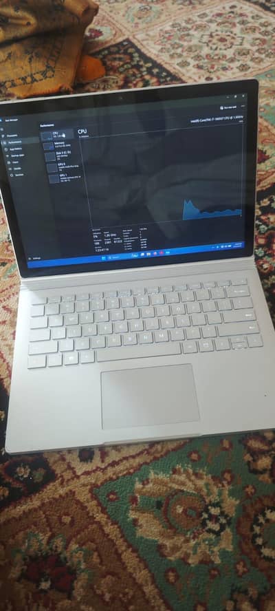 Microsoft Surface Book 3  core i7 1thG Genration 4gb Nvidia 1650 gtx