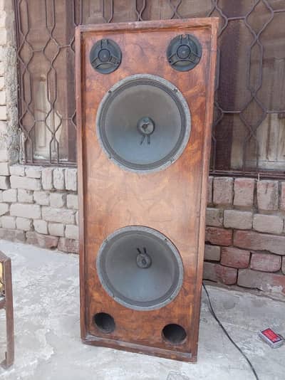 Mehfil speaker