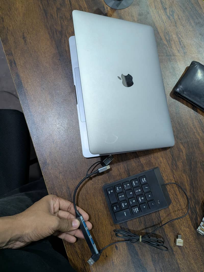 2017 Pro touchbar 0