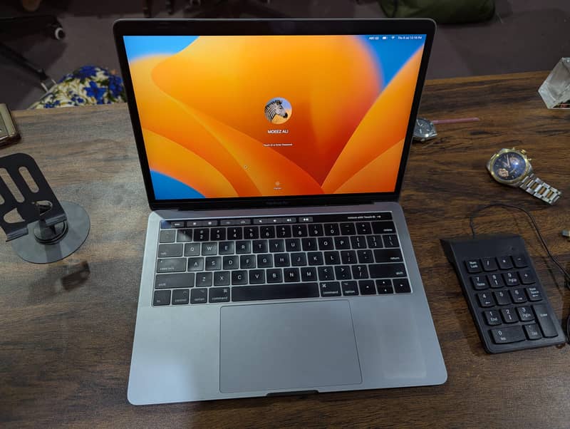 2017 Pro touchbar 2