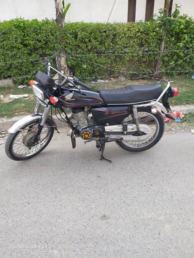 Honda CG 125 black 19modle Bio matric on the sport 0302/9611800