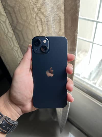 Apple iPhone 13