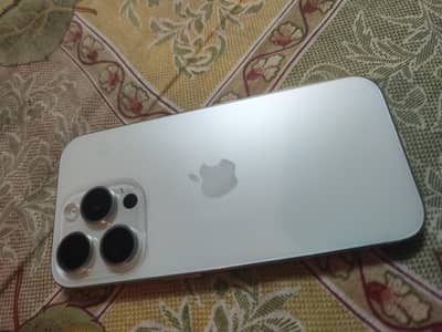 Apple iPhone 15 Pro