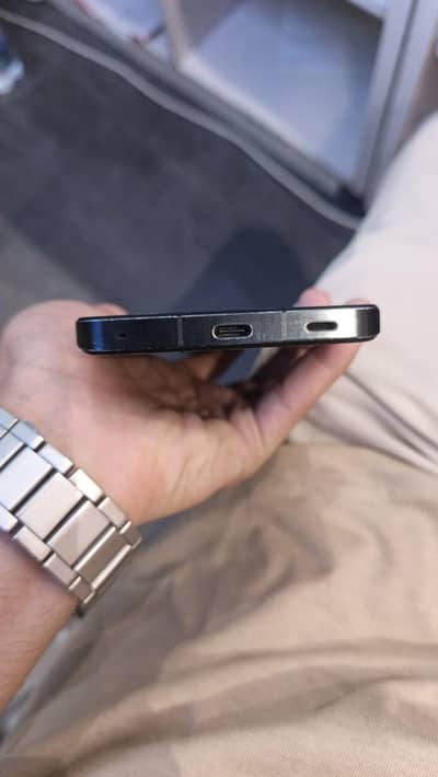 Sharp Aquos R7