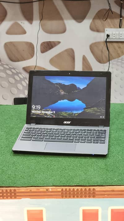 Acer c740 intel celeron 6th gen 4gb ram 128gb ssd laptop