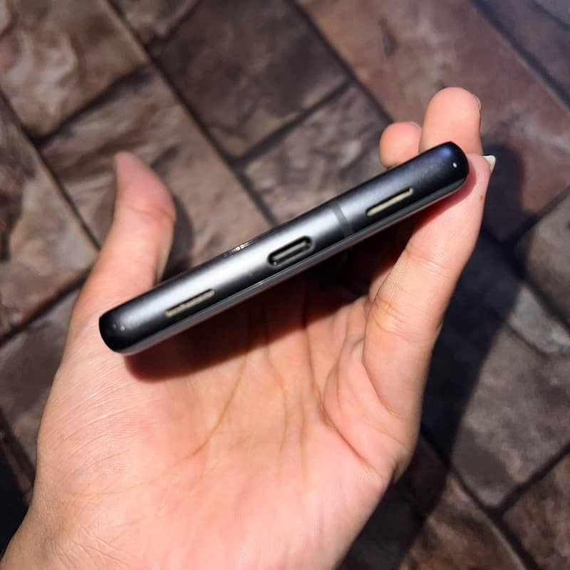 Google Pixel 7a 2