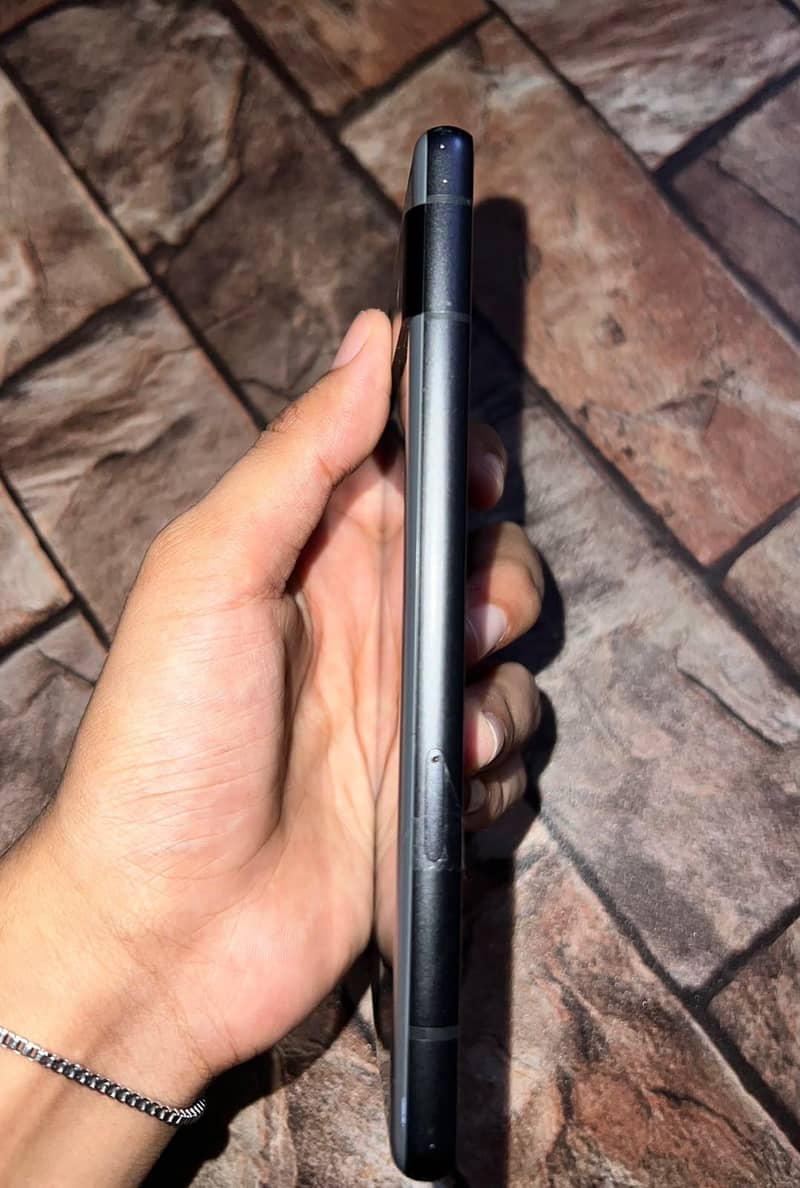 Google Pixel 7a 3