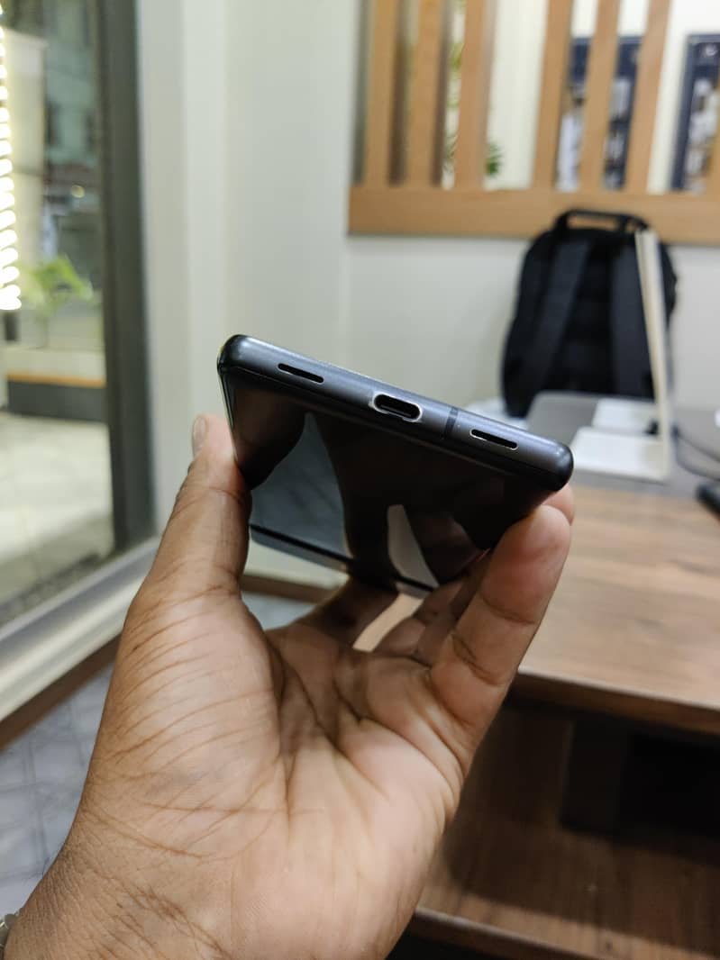 Google Pixel 7a 1