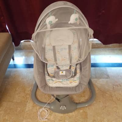 Mastela Baby swing/ rocker