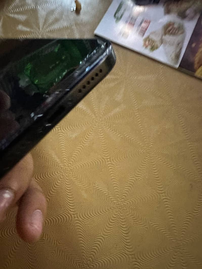 IPHONE 16PLUS JV 4