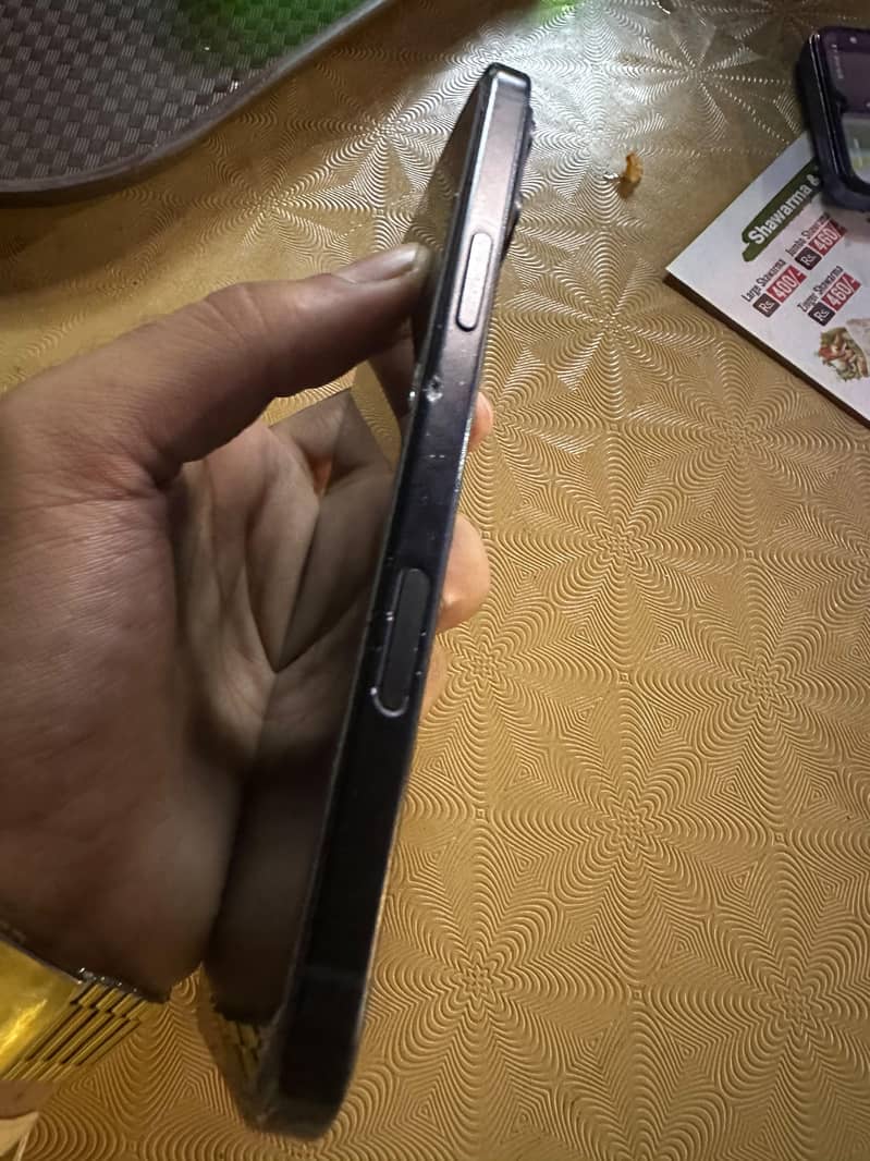 IPHONE 16PLUS JV 6