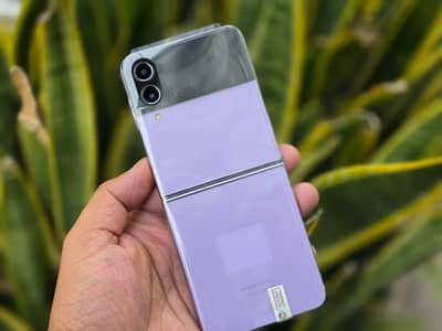 Samsung Mobile Z Flip 4