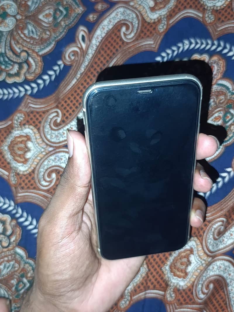 Apple iPhone 11 6